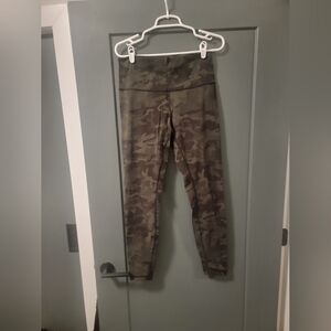 Lululemon  Wunder Under HR Tight 28 F. Green Cameo